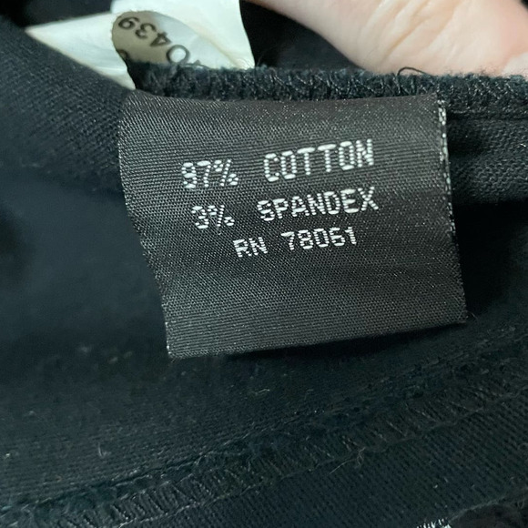 Tripp nyc Black Bra with Structured Velvet Design - Picture 6 of 6